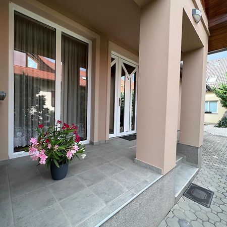 Holler Vendeghaz Appartement Bük Buitenkant foto